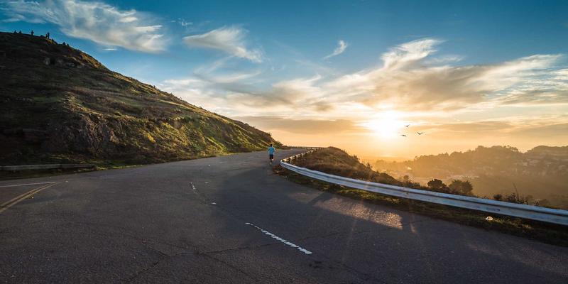 济南古董钟表收藏寻宝指南：从英雄山市场到私人藏家的精密计时世界