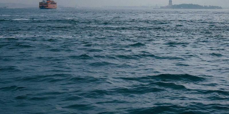 济南钟表维修：从古董钟修复到精密计时，探索定制表带的搭配艺术